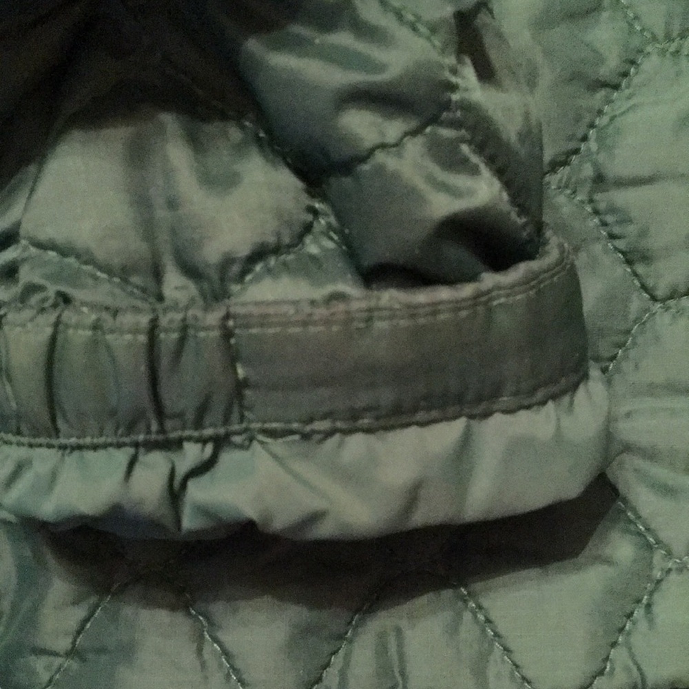 LL Bean quilted jacket with fleece sides - Picture 10 of 10